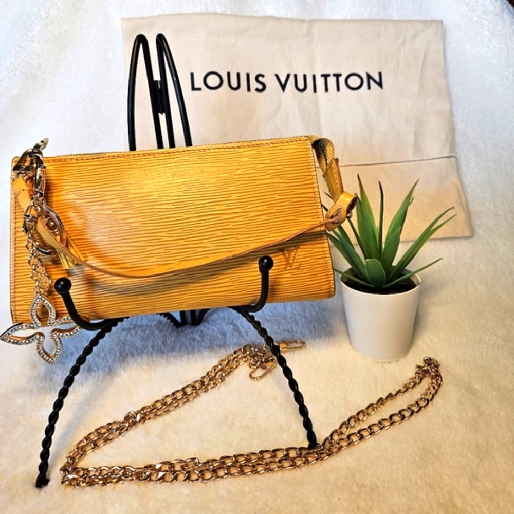 Louis Vuitton Epi Pochette with COA Code AR 1904